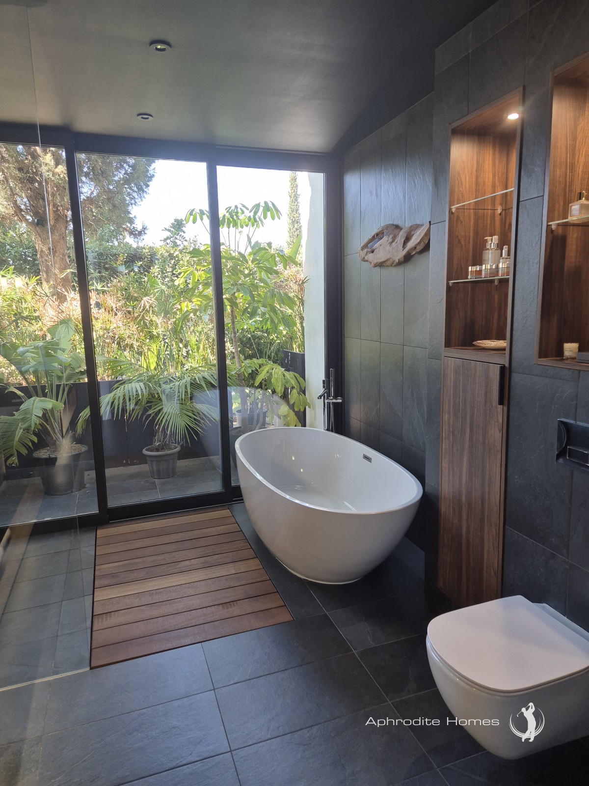 Villa For Sale  in  Aphrodite Hills